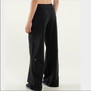 Lululemon wide leg yoga pants size 8